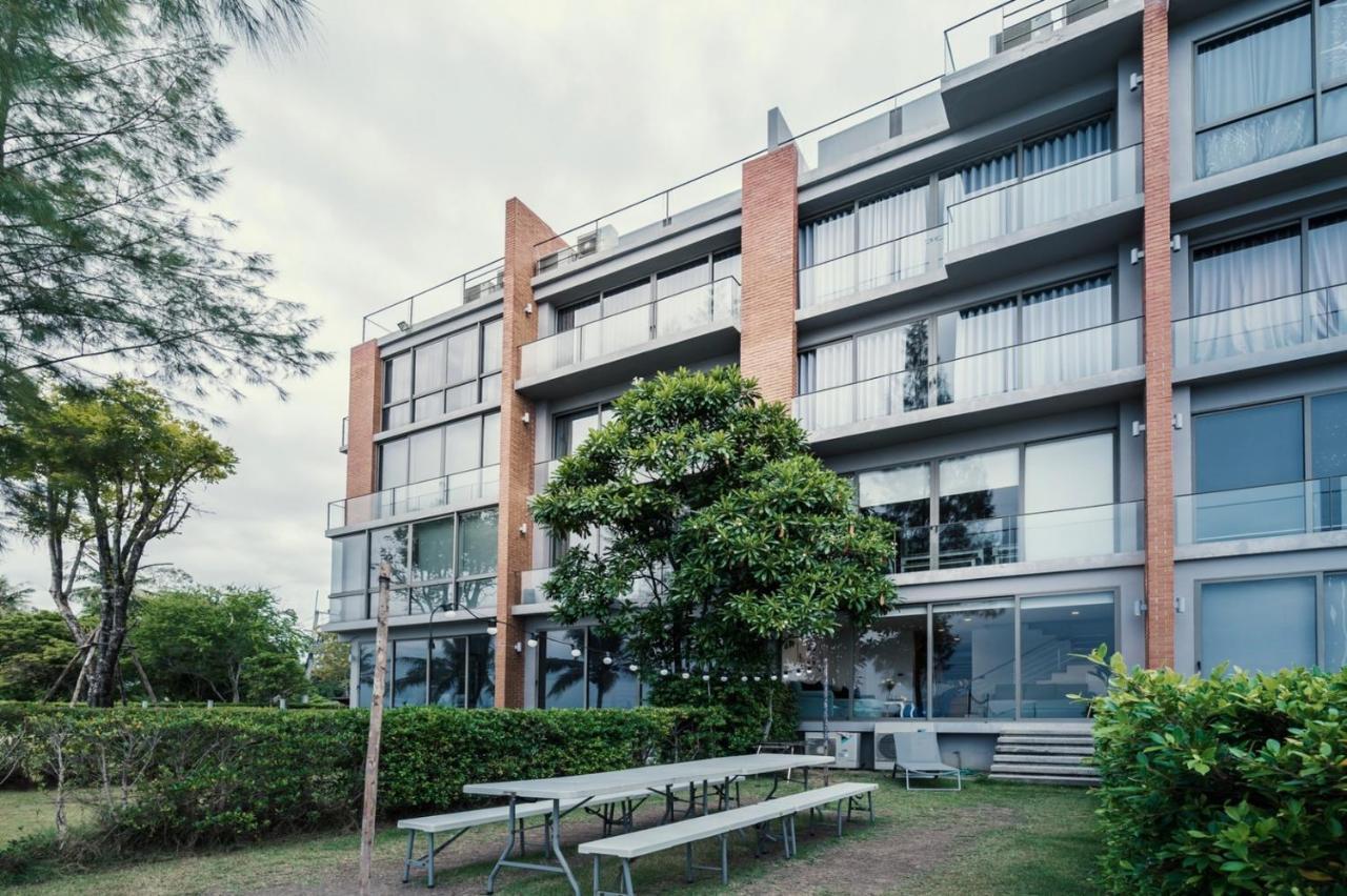 Sandbox Beachfront Villa2 Bang Lamung Exterior photo